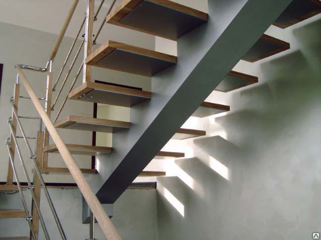 Входная лестница из металла (80 фото)