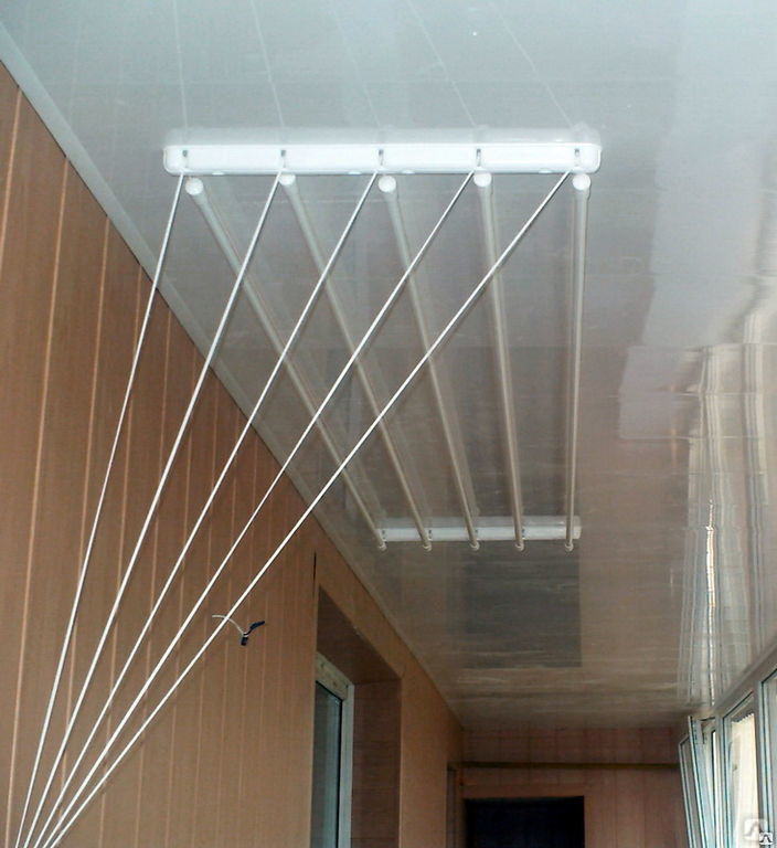 Дизайн балкона с сушилкой для белья