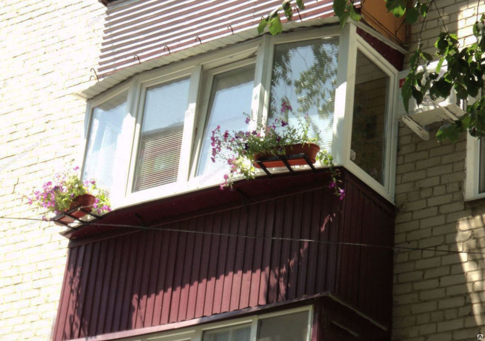 Наружная обшивка балкона металлопрофилем