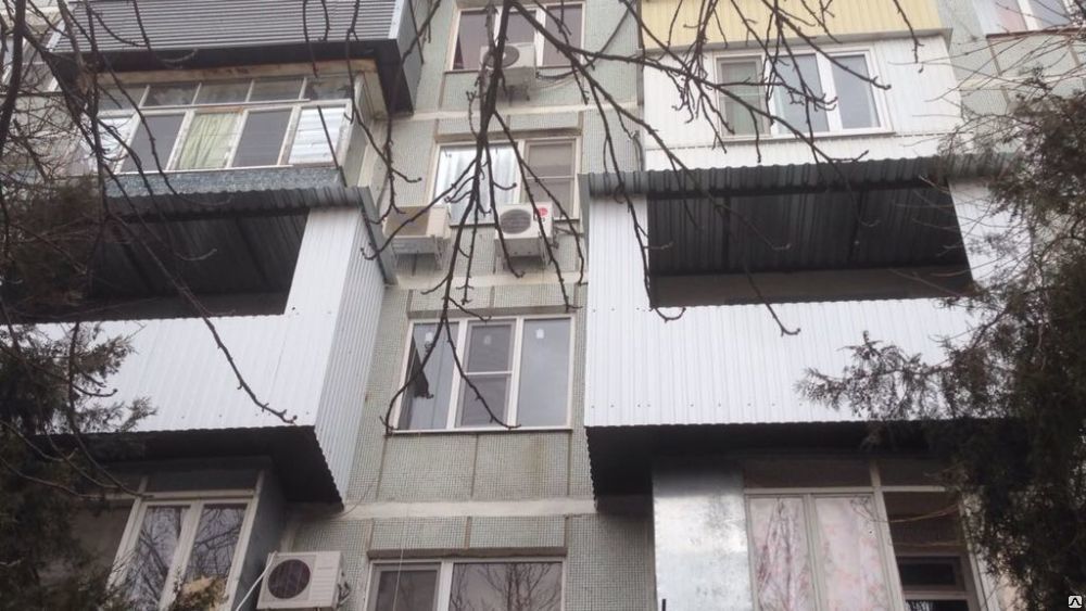 Обшивка балкона профнастилом в Минске от компании «Евробалкон»